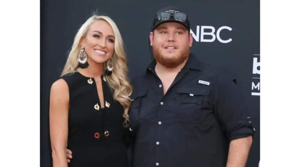 Luke Combs  with his wife Nicole Hocking at award ceremony